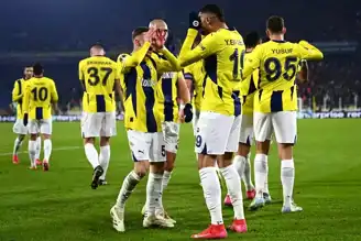 Fenerbahçe, Anderlecht'i 3-0 Yendi!