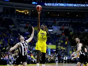 Fenerbahçe, Derbide Beşiktaş'ı Yendi!