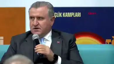 Bakan Bak, Malatya'da Genç Sporcularla Buluştu