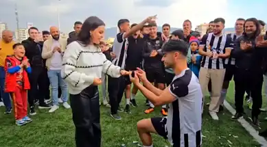 Kozan İmarspor Şampiyon, Oyuncu Evlilik Teklif Etti!