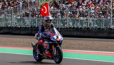 Razgatlıoğlu İtalya'da WSBK'de İkinci Oldu!