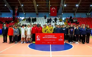 Manisa'da U14 Basketbol Şampiyonası Başladı