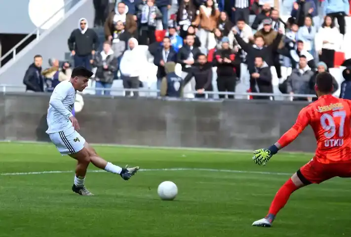 Altay'ın Stadyum Reklamları Durdu!