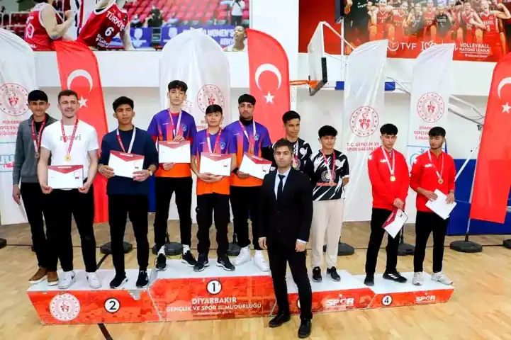 Diyarbakır'da Floor Curling Heyecanı