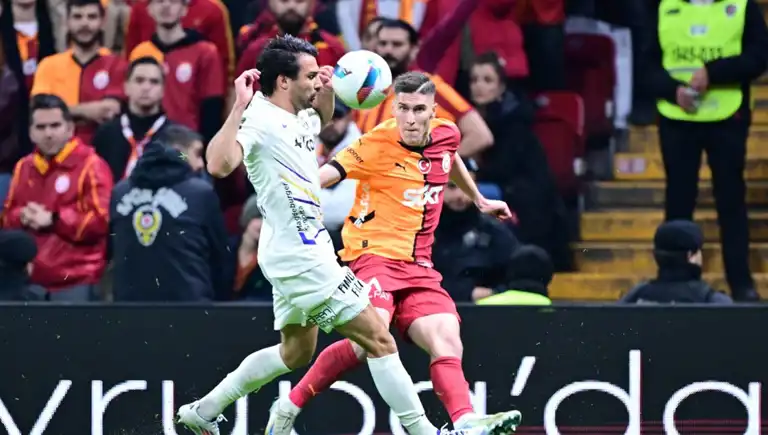 Lig Lideri Puan Kaybetti, Şampiyonluk Yarışı Sıkılaştı!