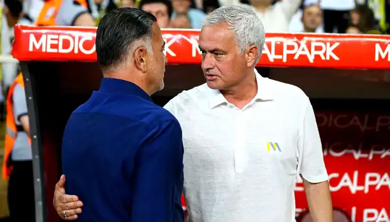 Mourinho, Fenerbahçe'de 3 Değişiklik Yaptı