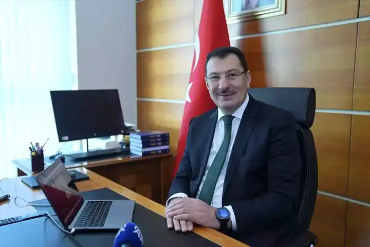 Yavuz'dan AA'ya 'Yılın Kareleri' Övgüsü