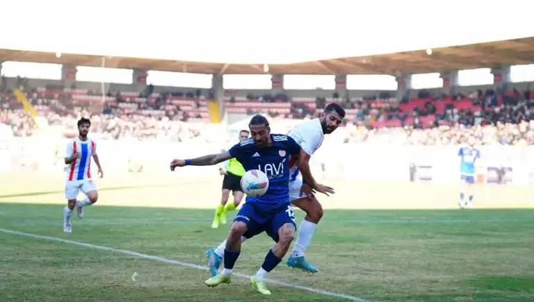 Yerel Takım Rakibini 4-0 Yendi!